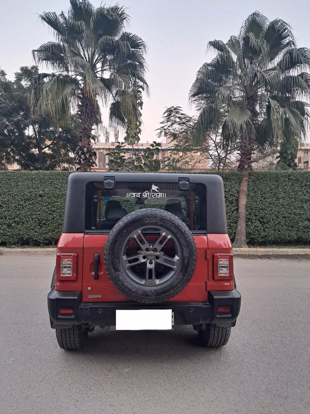 Mahindra Mahindra Thar view 3