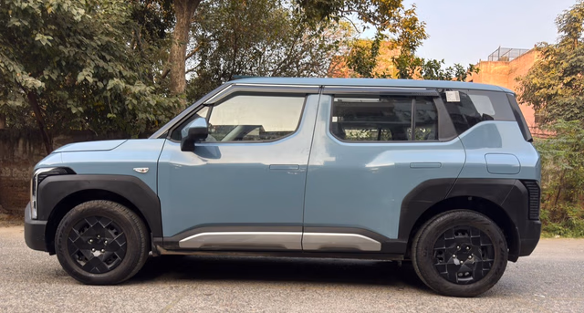 Kia Kia Syros view 4