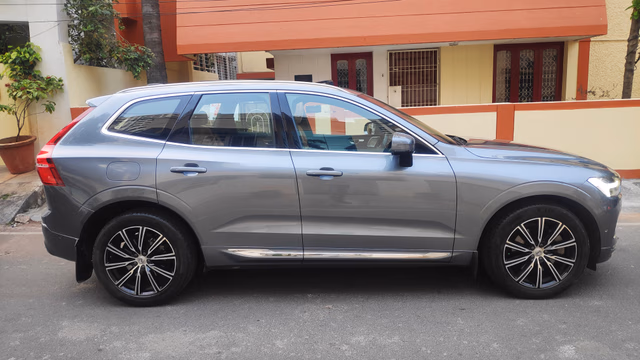 Volvo Volvo XC60 view 3