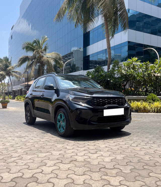 Kia Kia Sonet view 2