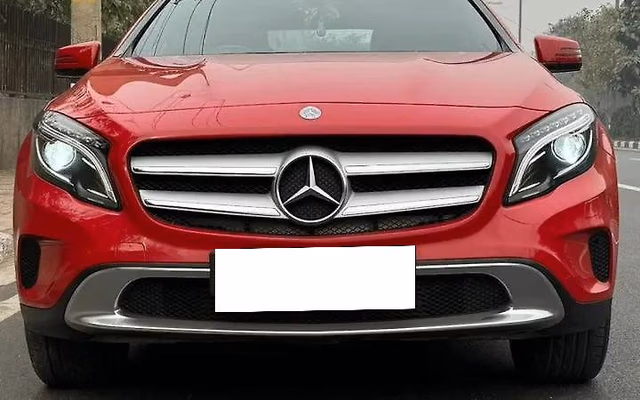 Mercedes-Benz Mercedes-Benz GLA view 5