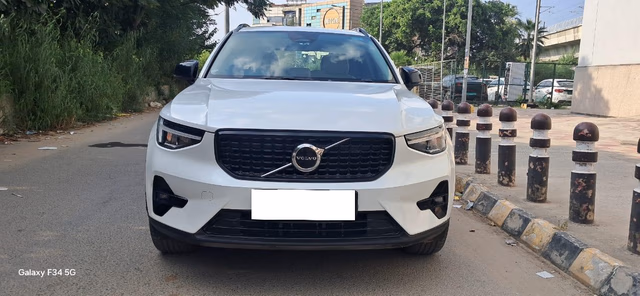 Volvo Volvo XC40 view 2