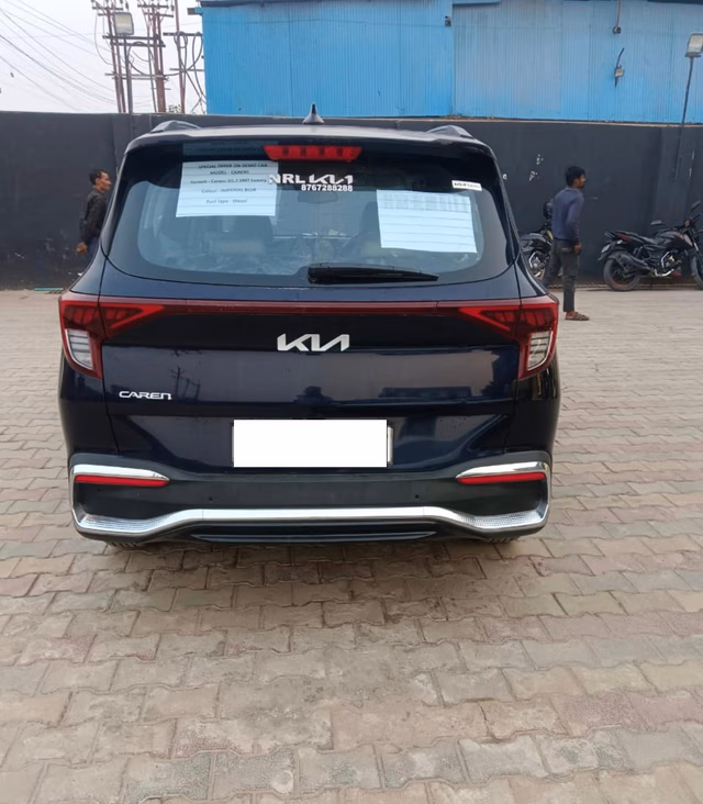 Kia Kia Carens view 4