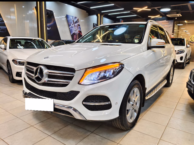 Mercedes-Benz Mercedes-Benz GLE view 4