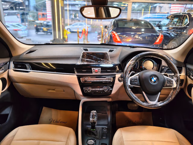 BMW BMW X1 view 4
