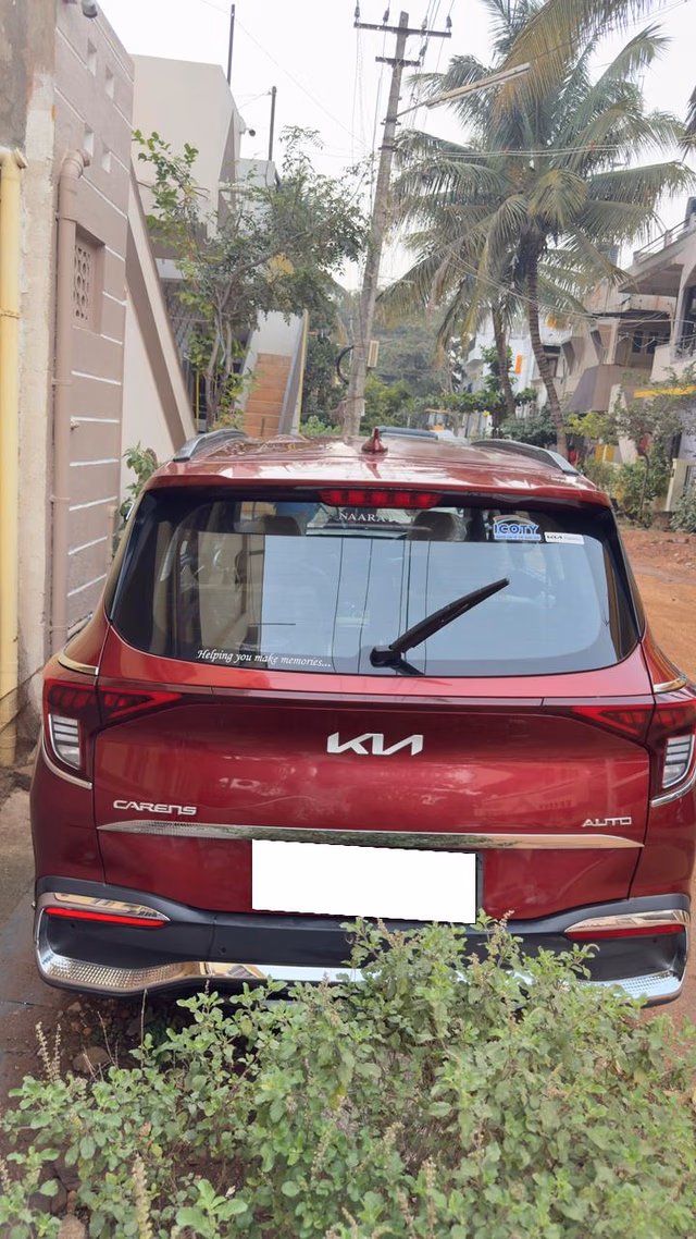 Kia Kia Carens view 3