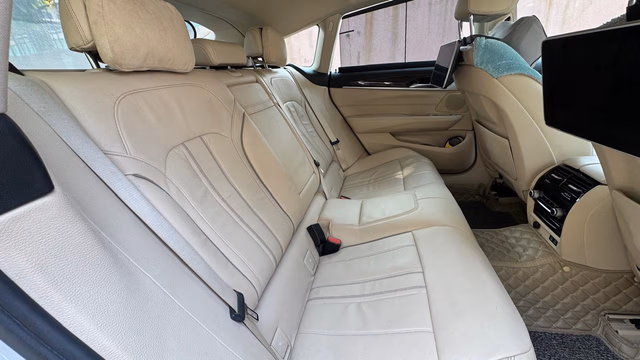 BMW BMW 6 Series view 5