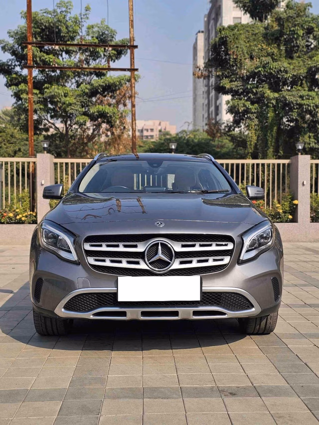 Mercedes-Benz Mercedes-Benz GLA Class view 4