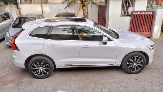 Volvo Volvo XC60 view 3