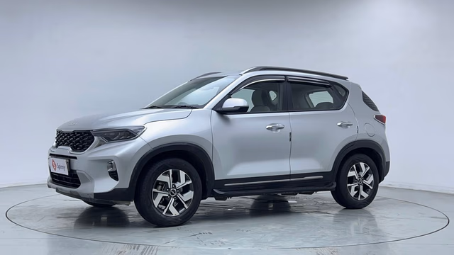 Kia Kia Seltos view 2