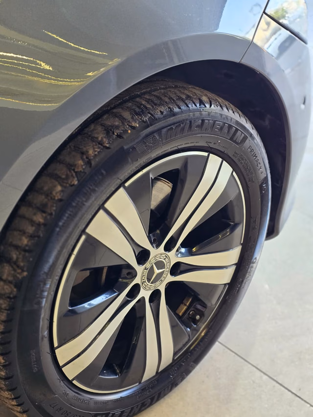 Mercedes-Benz Mercedes-Benz C-Class view 5