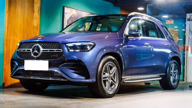 Mercedes-Benz Mercedes-Benz GLE view 5