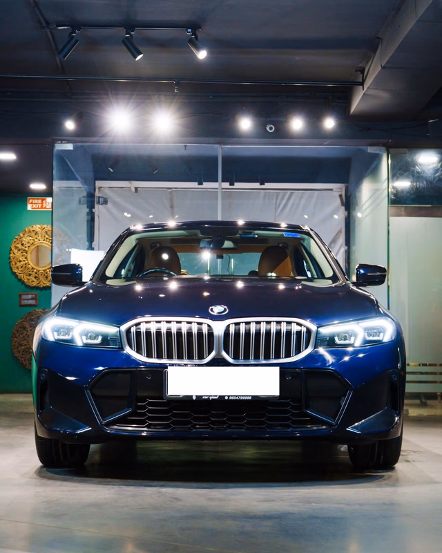 BMW BMW 3 Series Long Wheelbase view 2