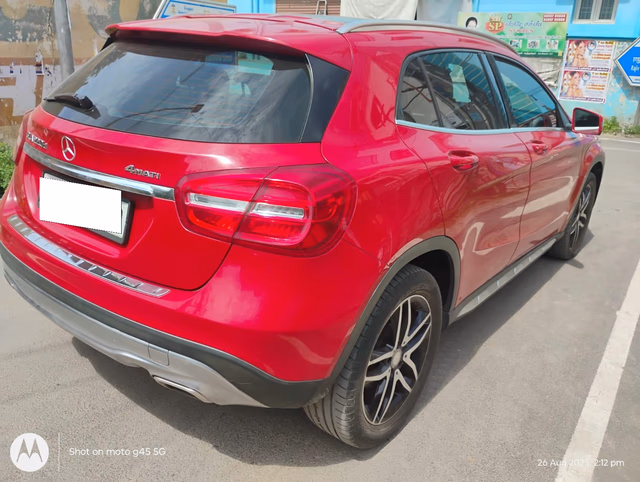 Mercedes-Benz Mercedes-Benz GLA Class view 3