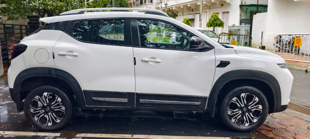 Renault Renault Kiger view 3