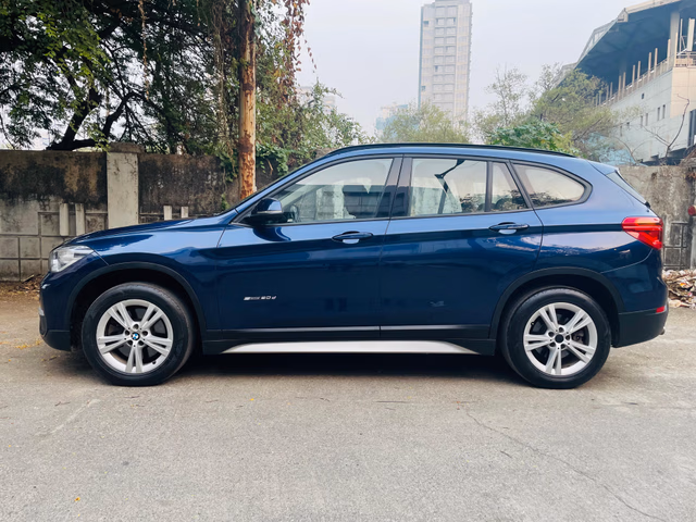 BMW BMW X1 view 5