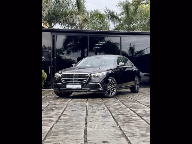 Mercedes-Benz Mercedes-Benz AMG A 45 S view 4