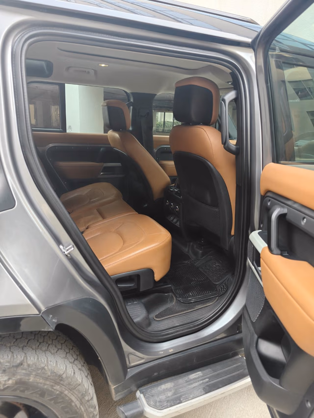 Land Rover Land Rover Defender view 5