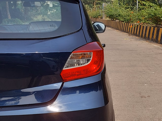 Tata Tata Tiago view 4