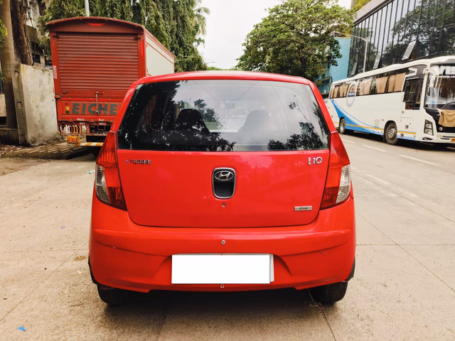 Hyundai Hyundai i10 view 4