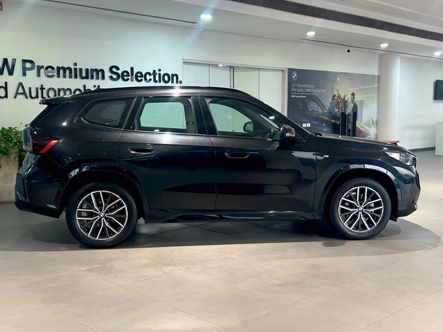 BMW BMW X1 view 3