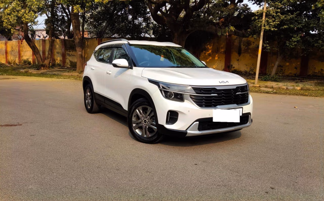 Kia Kia Seltos view 2