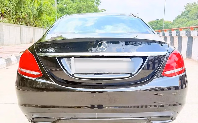 Mercedes-Benz Mercedes-Benz C-Class view 3