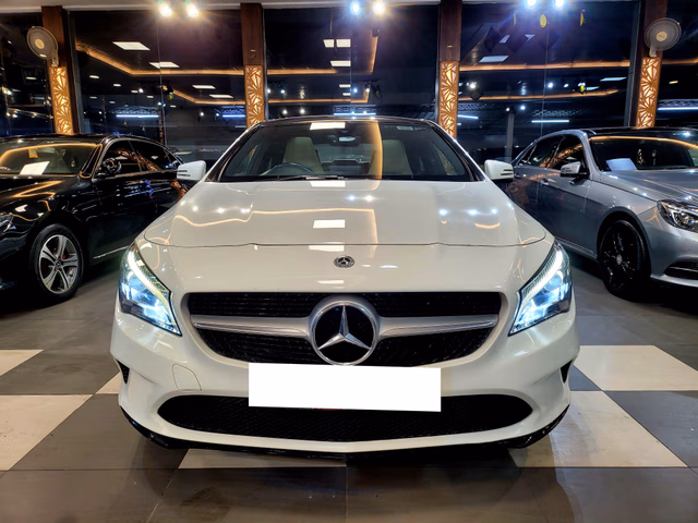 Mercedes-Benz Mercedes-Benz CLA view 5
