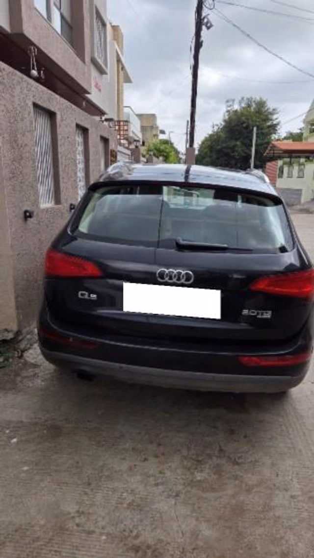 Audi Audi Q5 view 4