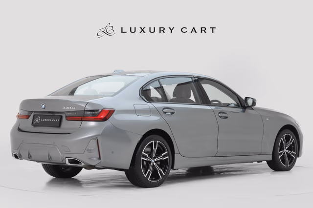 BMW BMW 3 Series Long Wheelbase view 4