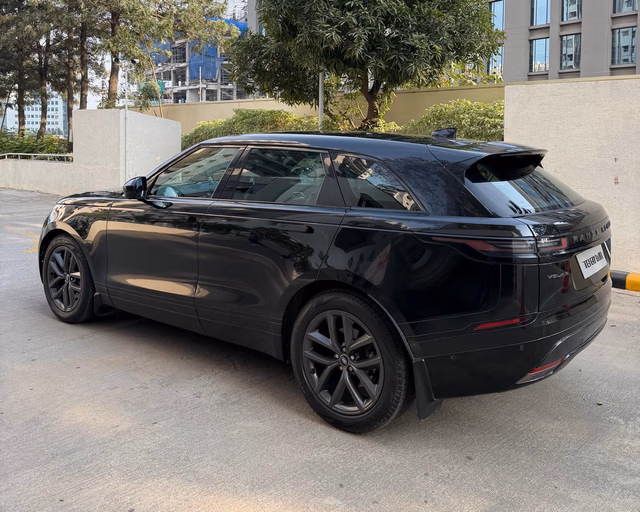 Land Rover Land Rover Range Rover Velar view 4