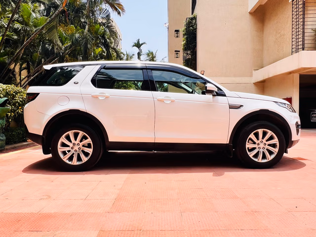 Land Rover Land Rover Discovery view 3