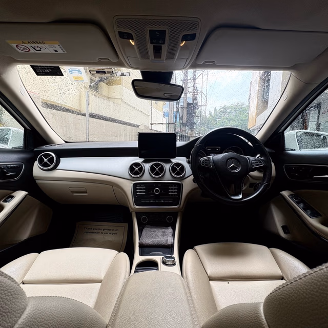 Mercedes-Benz Mercedes-Benz GLA Class view 5