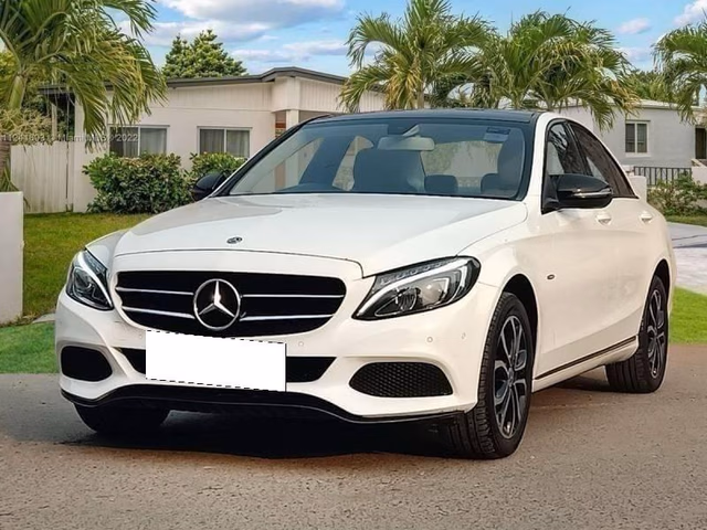 Mercedes-Benz Mercedes-Benz C-Class view 5