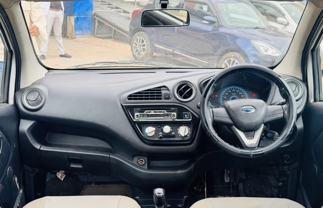 Datsun Datsun RediGO view 4