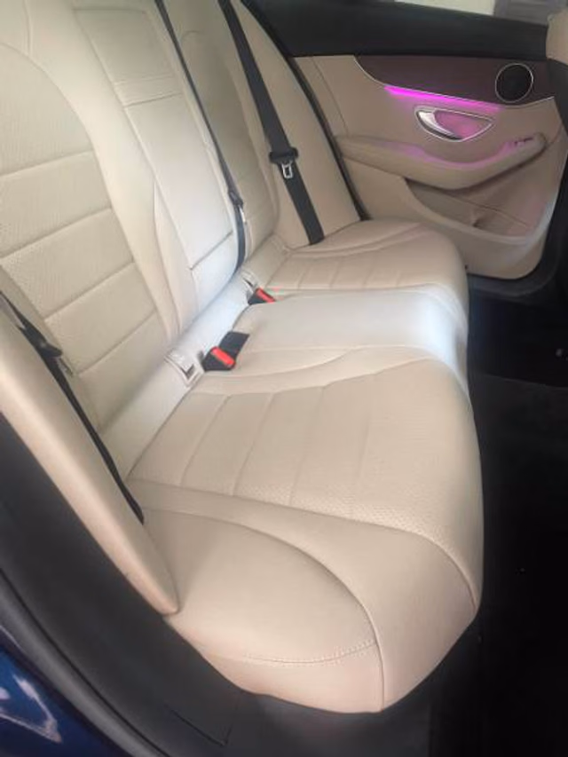 Mercedes-Benz Mercedes-Benz C-Class view 3