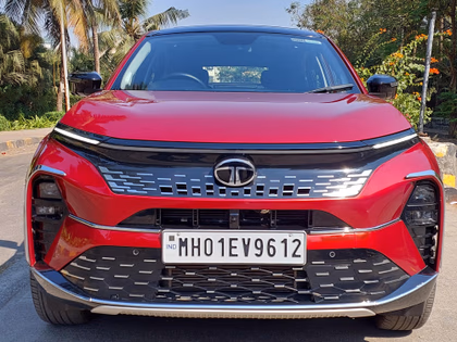 2025 Tata Tata Curvv