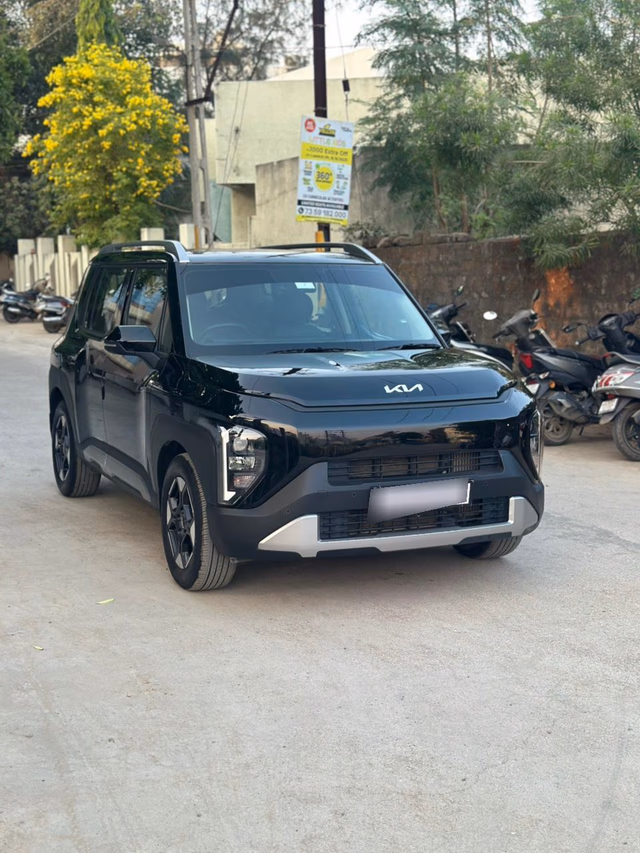 Kia Kia Syros view 2