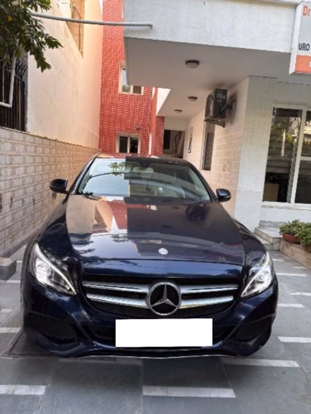 Mercedes-Benz Mercedes-Benz C-Class view 5