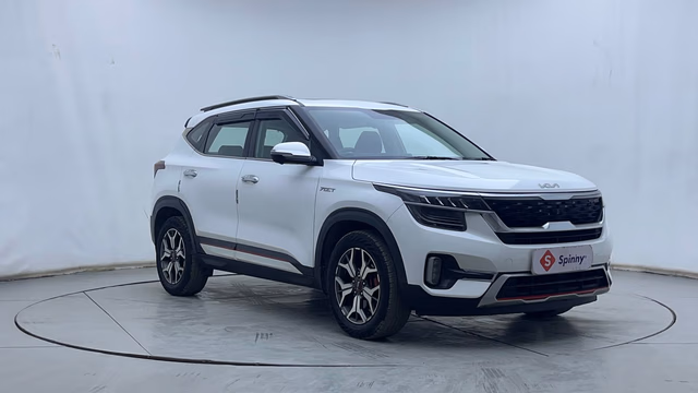 Kia Kia Seltos view 3