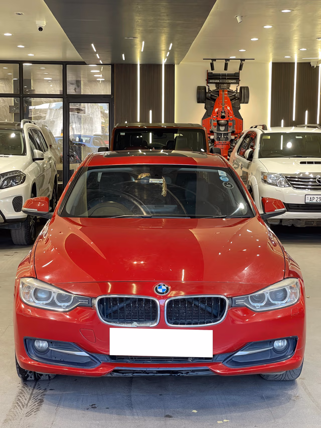 BMW BMW 3 Series view 5