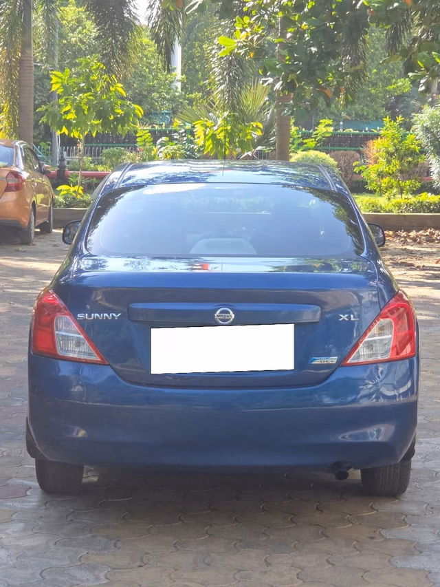 Nissan Nissan Sunny view 4