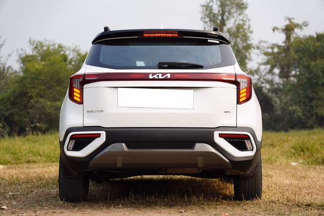Kia Kia Seltos view 4