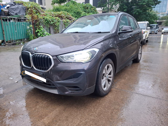 BMW BMW X1 view 4