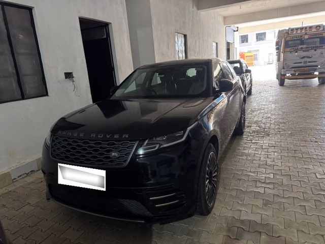 Land Rover Land Rover Range Rover Velar view 2