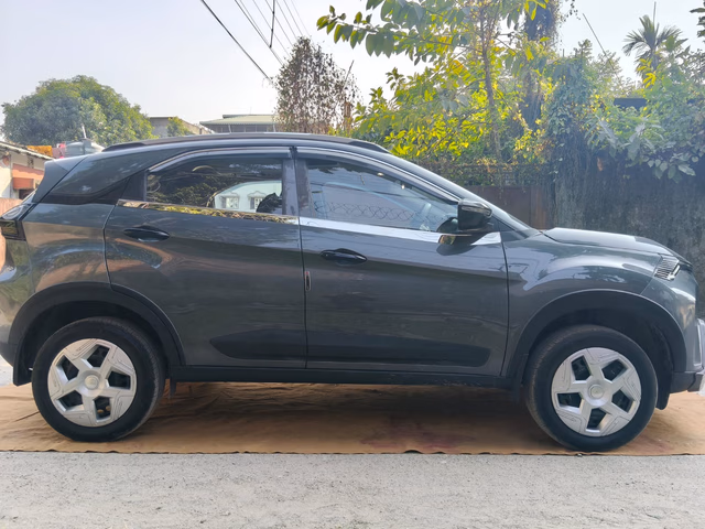 Tata Tata Nexon view 3