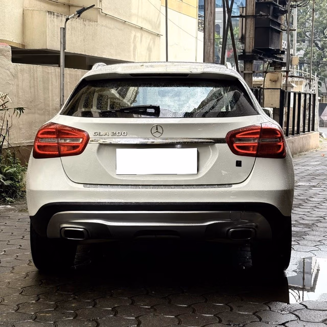 Mercedes-Benz Mercedes-Benz GLA Class view 3