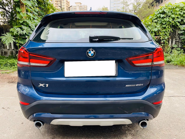 BMW BMW X1 view 4