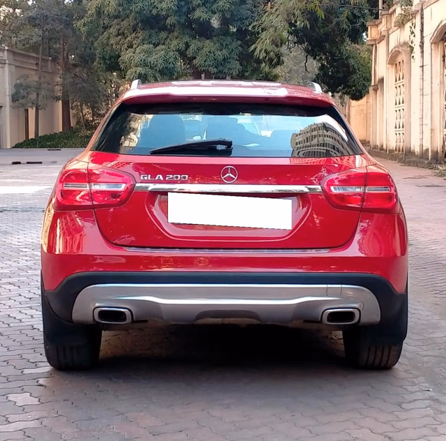 Mercedes-Benz Mercedes-Benz GLA Class view 3