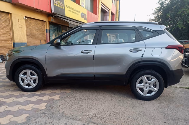 Kia Kia Seltos view 5